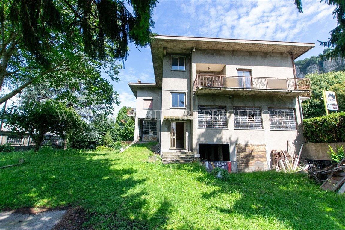 Vendita casa indipendente Cisano Bergamasco superficie 732m2
