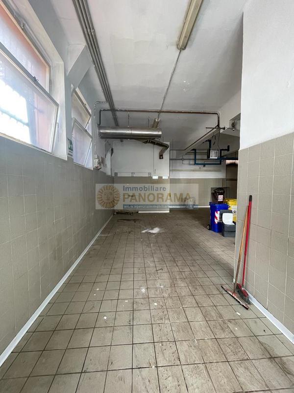 Rif. ATA316 Locale commerciale in affitto a San Benedetto del Tronto Centro