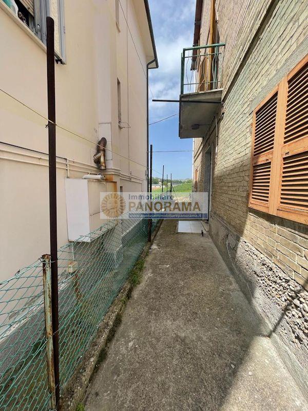 Rif. ATV330 Vendesi casa cielo-terra a San Benedetto del Tronto