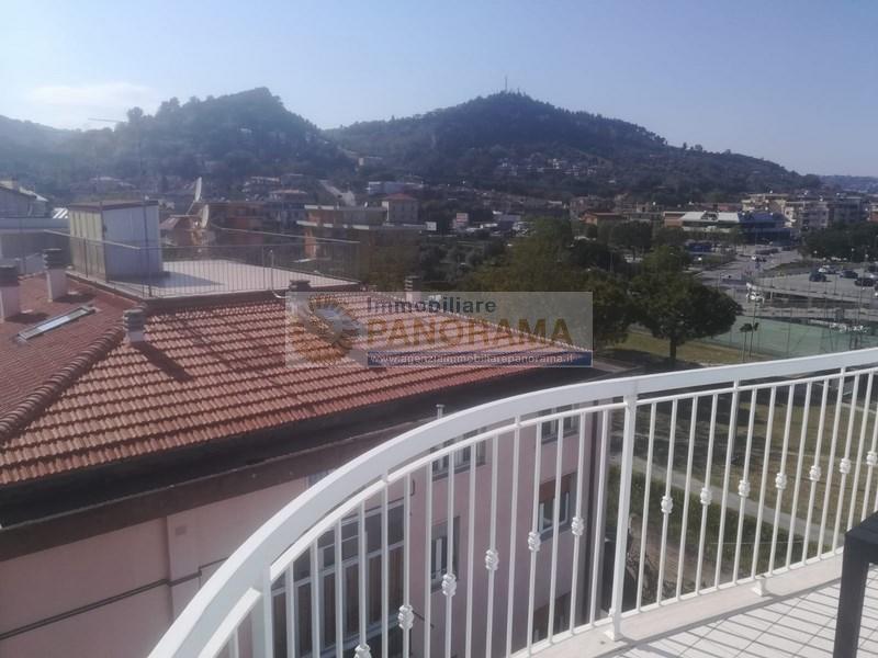 Rif. ACAE228 Appartamento in affitto estivo a Grottammare