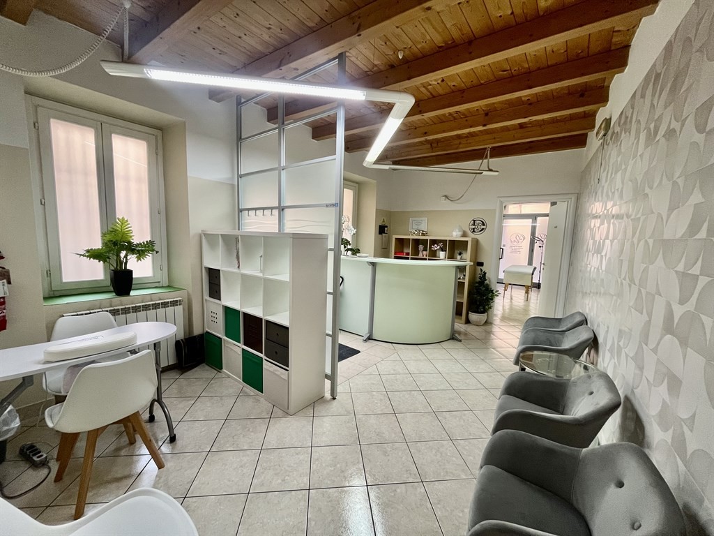 Vendita ufficio Olginate superficie 70m2