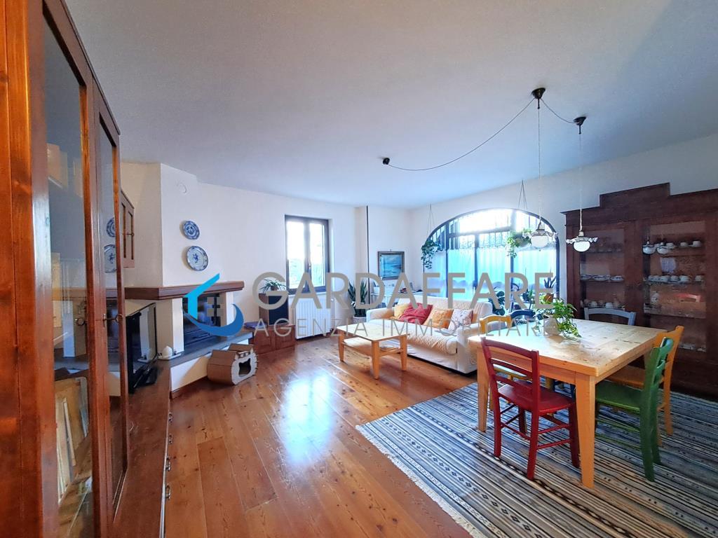 properties for sale lake garda
