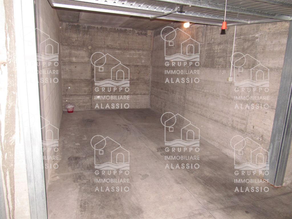 Alassio - Box - Zona stazione ferroviaria