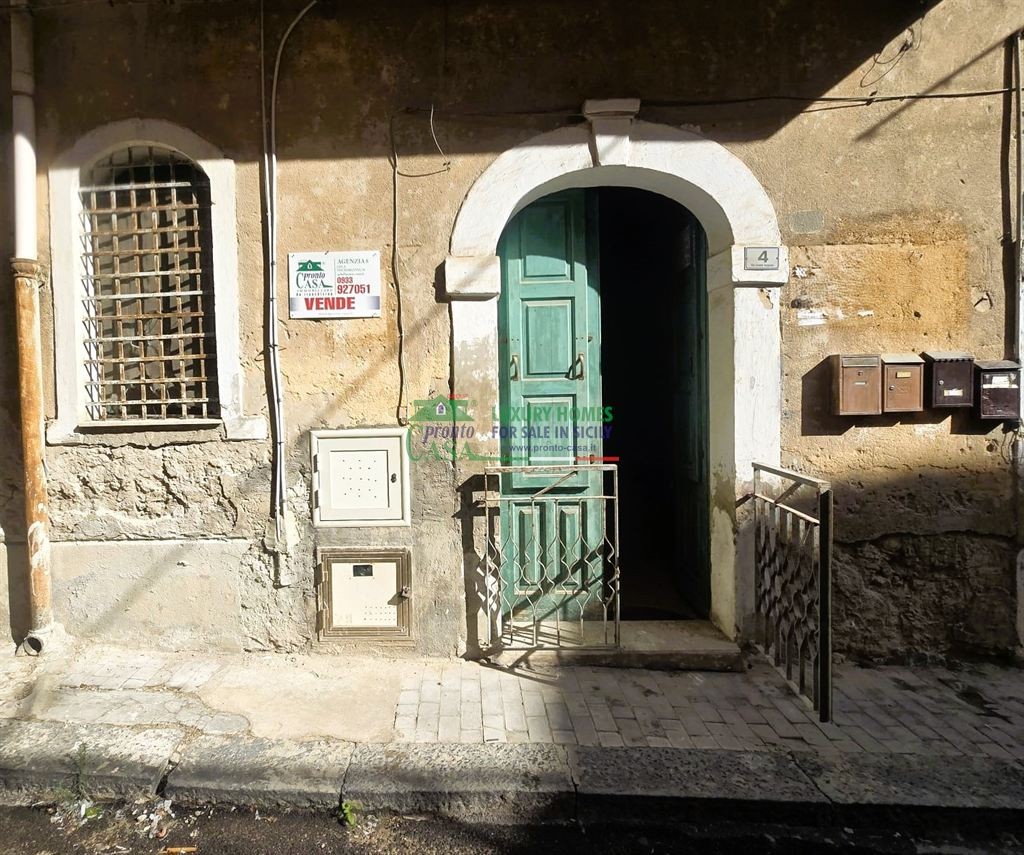 Rif. 1607 - Appartamento piano terra, Via Cesare Augusto n° 4, Gela