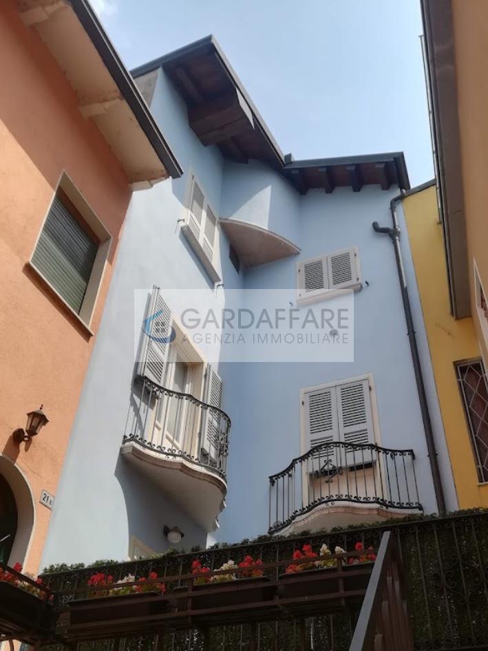 Appartamento in Vendita a Desenzano del Garda - Cod. h53-22-31