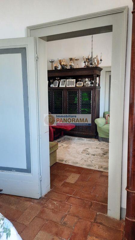 Rif. LC167 Vendesi casa  vicino al mare vista panoramica indipendente a Cupra Marittima