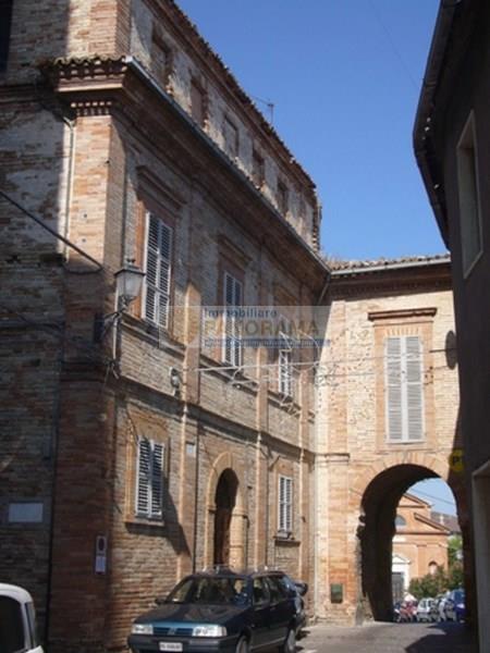 Rif. LC1596 Palazzetto storico in vendita a Massignano