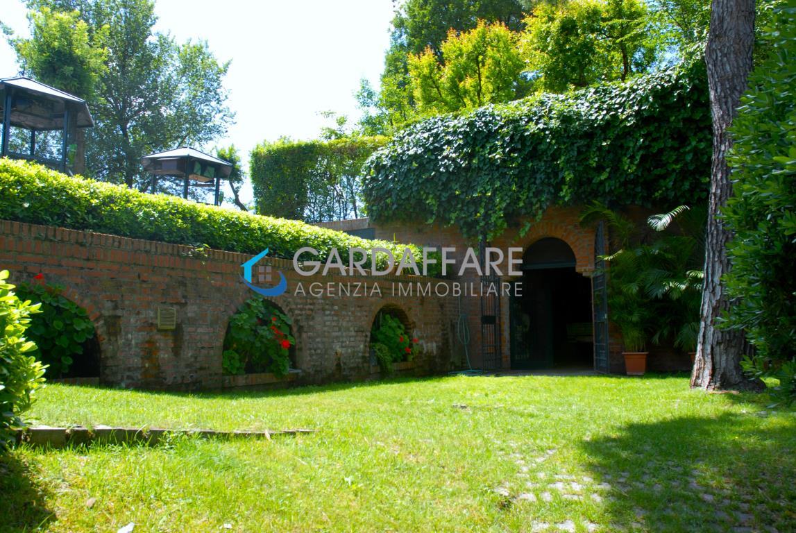Villa di lusso in Vendita a Polpenazze del Garda - Cod. 18-73