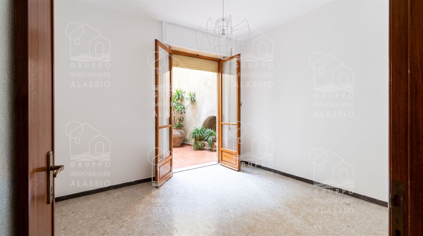 Alassio – Via del Cardellino – Vendita di due monolocali