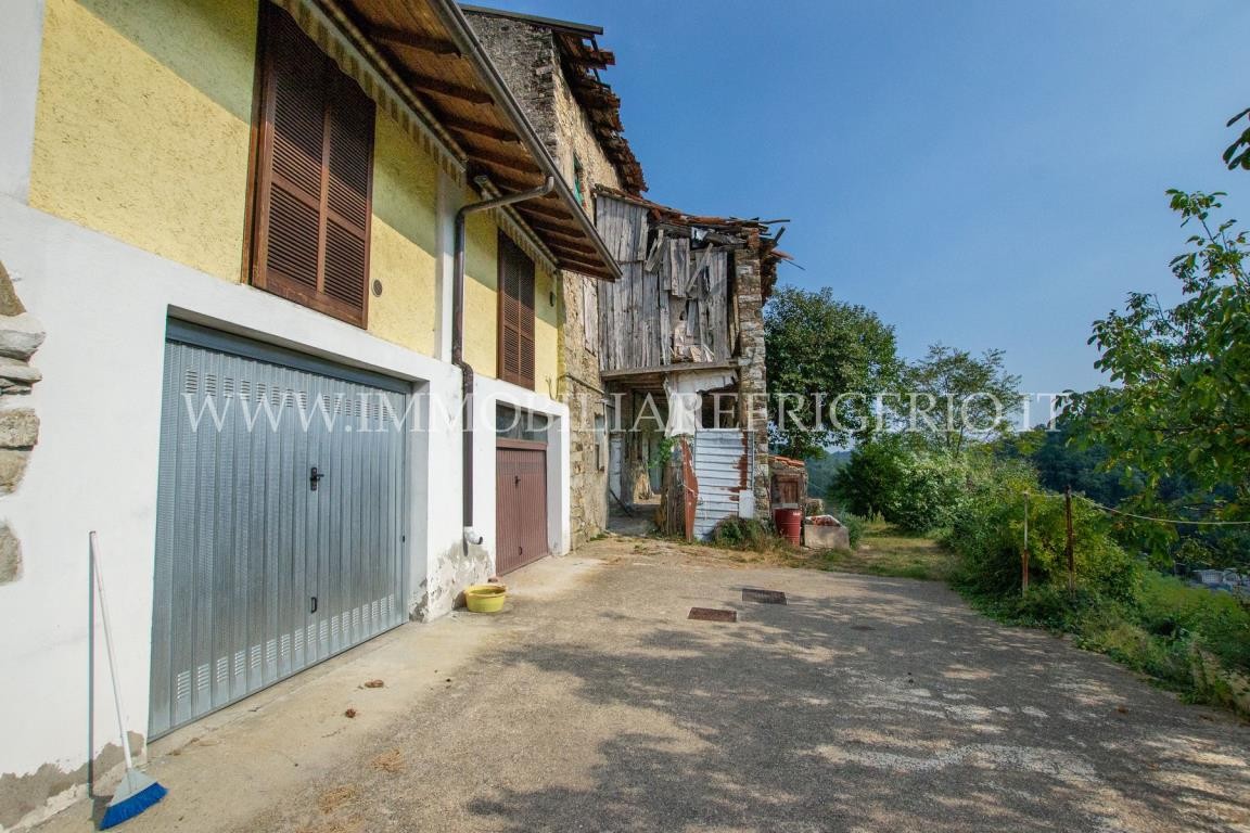 Vendita rustico Torre de' Busi superficie 480m2