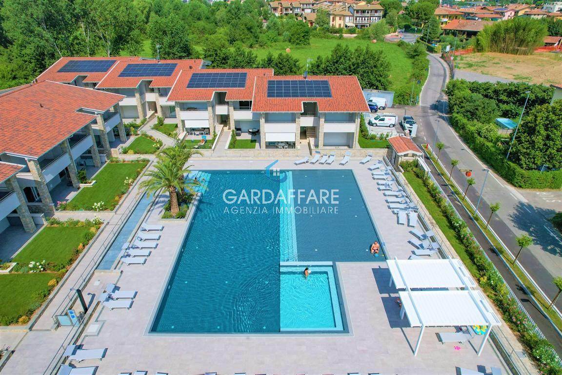 Flat Luxury Properties for Buy in Desenzano del Garda - Cod. h01-23-50