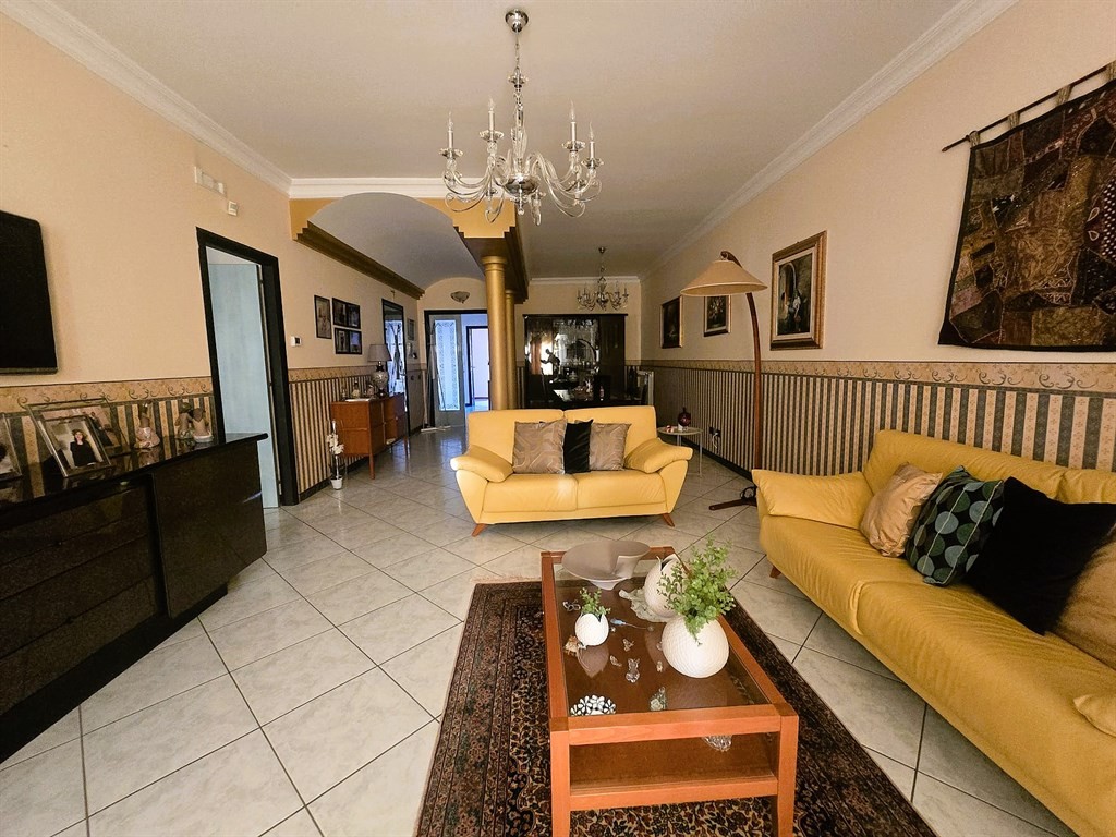 Rif. 1574 - Terzo piano con possibilità di garage, in via Nomentana, Gela