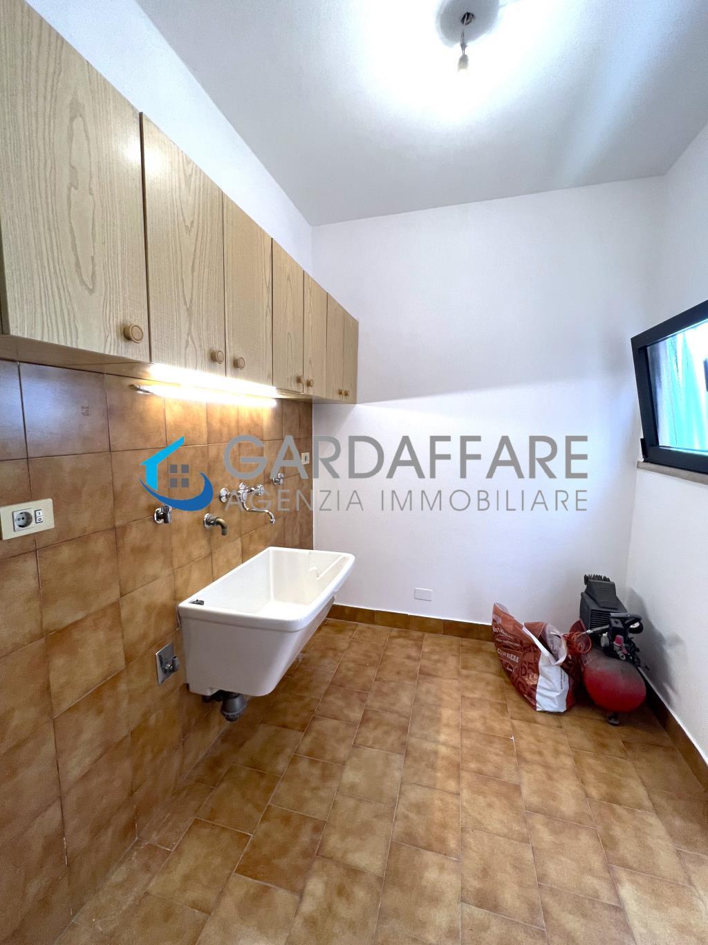 Einfamilienhaus zum Verkauf in Manerba del Garda - Cod. 22-10
