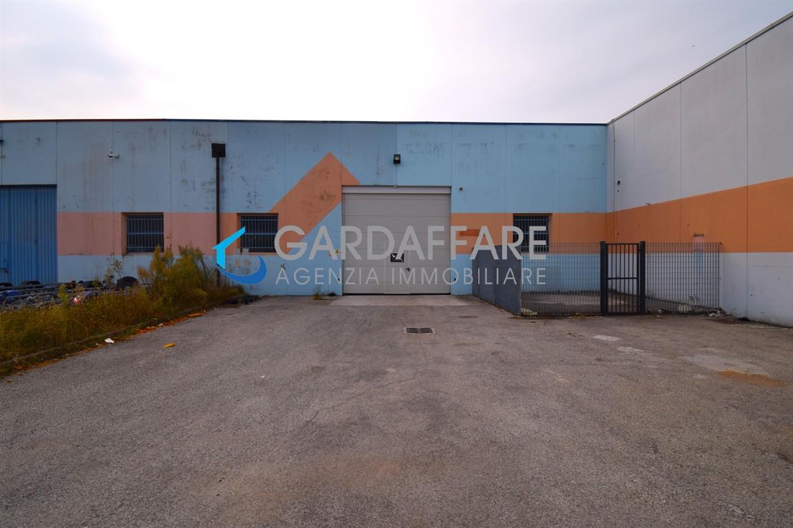 Werkhalle zum Verkauf in Manerba del Garda - Cod. H136-23-60