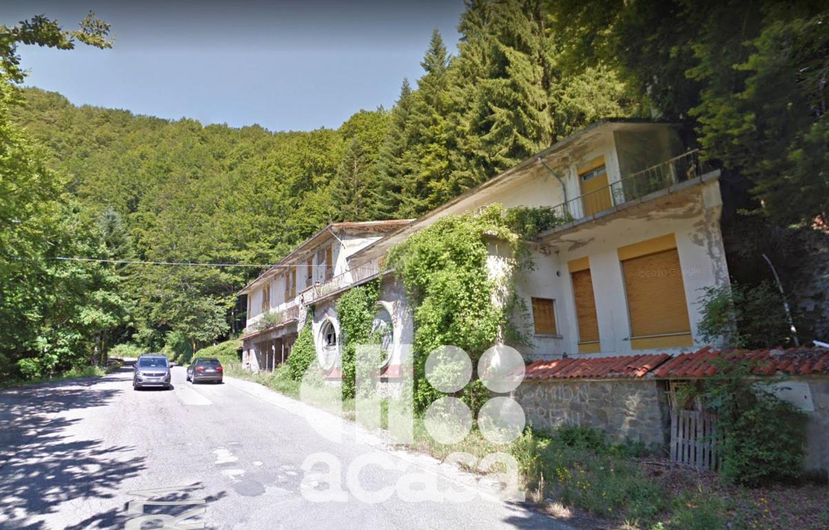 magazzino a Bagno di Romagna 876 metri quadri