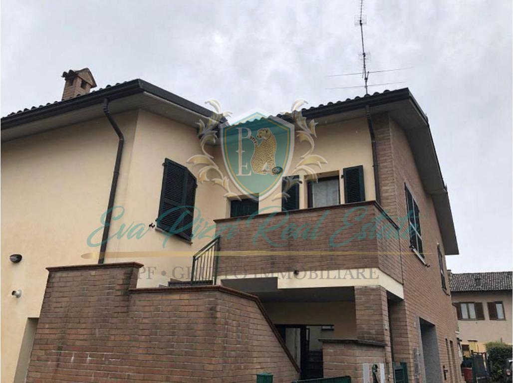 casa in via Cavalieri di Vittorio Veneto a Lodi Vecchio